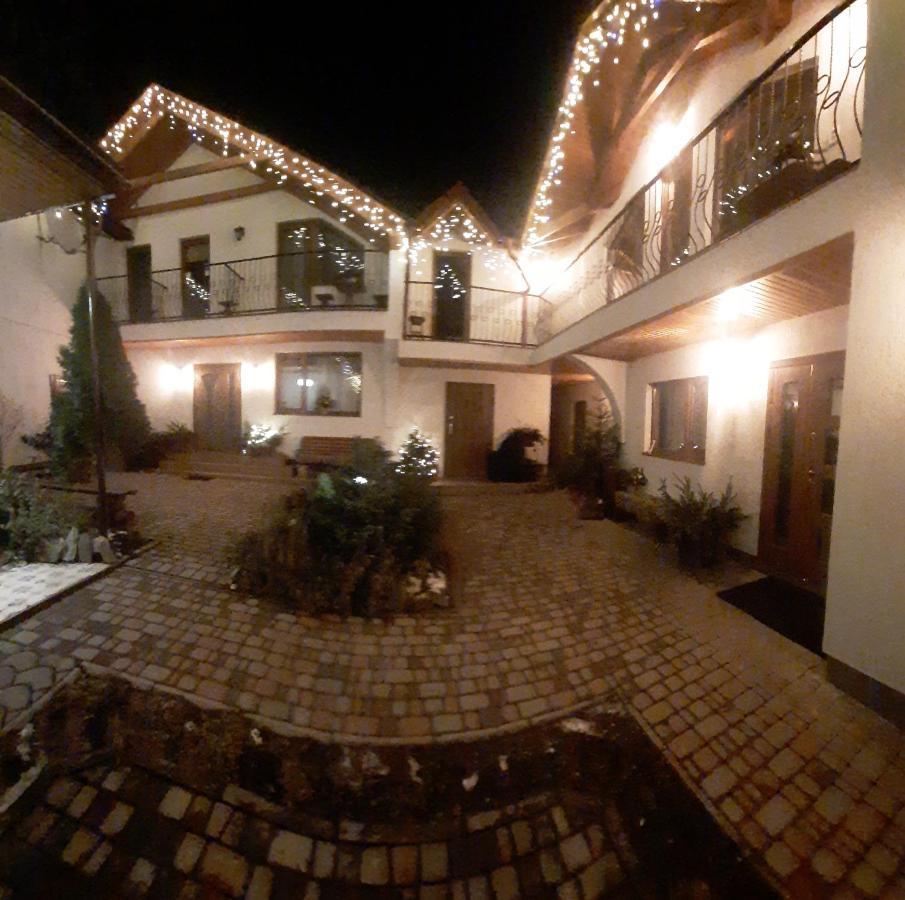 U Slavika Villa Ясиня Екстериор снимка